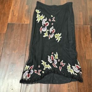 French Connection Beaded Floral Black Skirt Women’s Size 6
